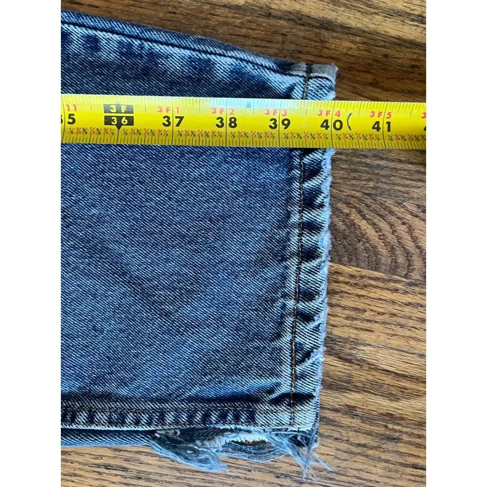 Vintage  Levi's 560 Classic Blue Denim Jeans Pants Trousers  Mens Size 36 x 30